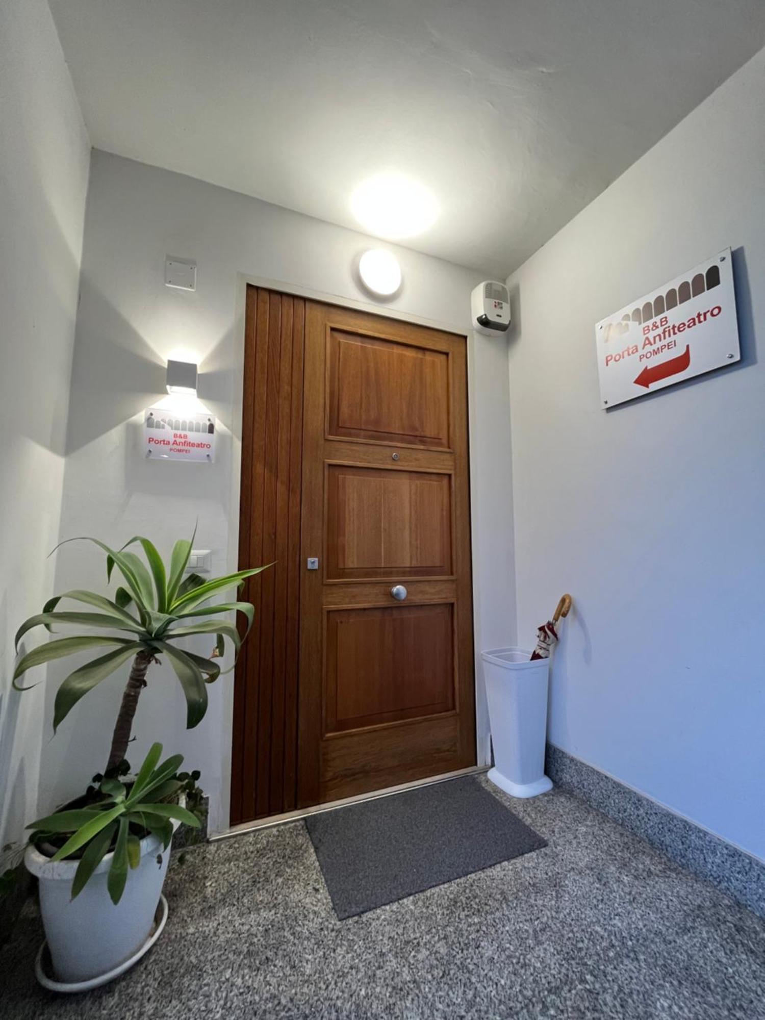 Hotel Porta Anfiteatro Pompeya Exterior foto